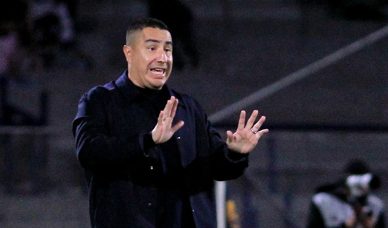 Efraín Juárez, técnico de Pumas