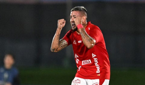 Rodrigo Holgado, jugador de América