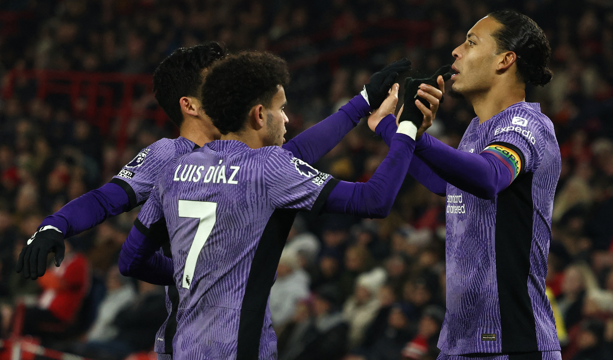 Antiguo compañero de Luis Díaz intenta explicar crisis del Liverpool