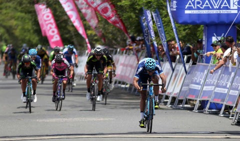 Ómar Mendoza, corredor del Team Medellín, en la primera etapa del Clásico RCN
