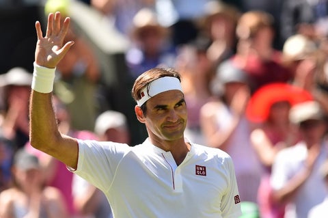 El tenista suizo Roger Federer celebrando su primera victoria en Wimbledon 2018