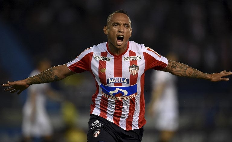 Junior Vs. Colón