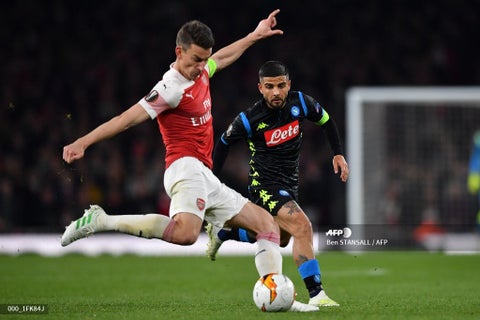 Arsenal dio buena cuenta del Napoli en cuartos de final de la Europa League