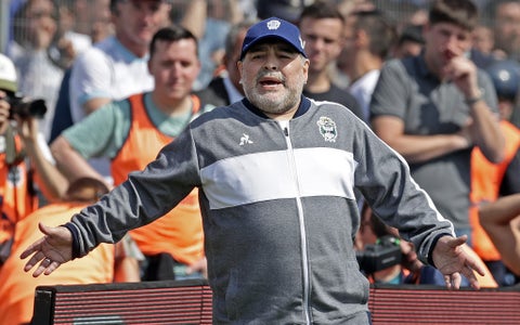 Diego Maradona, Gimnasia y Esgrima