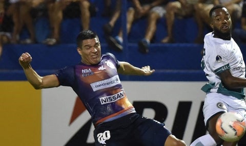 Iván Villalba, defensor paraguayo