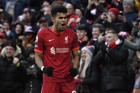 Luis Diaz celebra su primer gol con la camiseta del Liverpool.