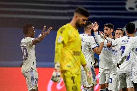 Real Madrid golea a Alavés este sábado en la Premier