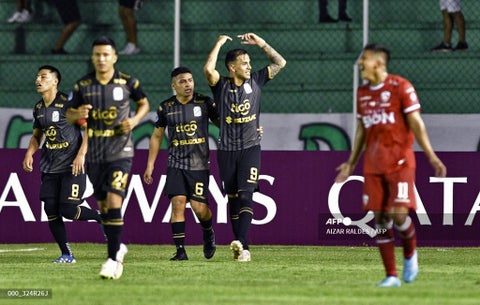 Oriente Petrolero vs Royal Pari