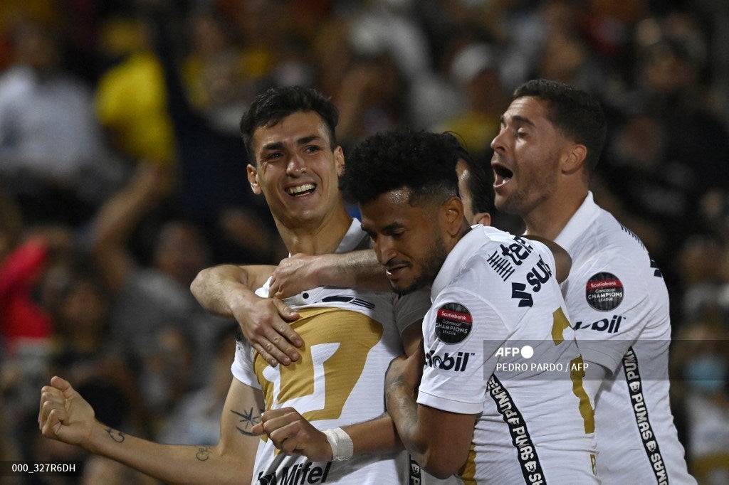 Ignacio Dinenno, Pumas