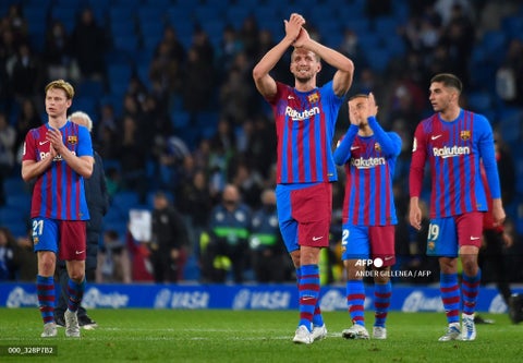 Actual uniforme del Barcelona en la Liga Santander 2022.