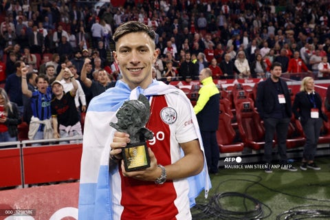 Lisandro Martínez, nuevo jugador del Manchester United