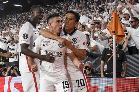 Rafael Santos Borré en la final de la Europa League