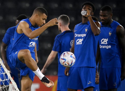 La selección de Francia en uno de los entrenamientos previos al mundial de Qatar 2022