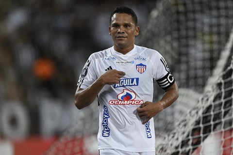 Carlos Bacca, Junior