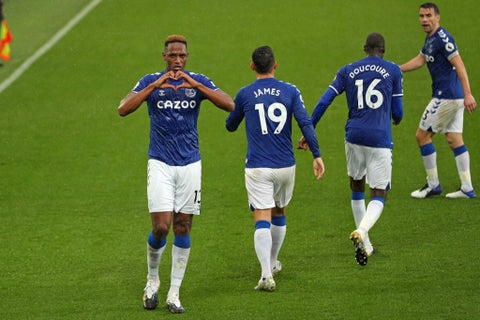 Yerry Mina, James Rodríguez, Everton