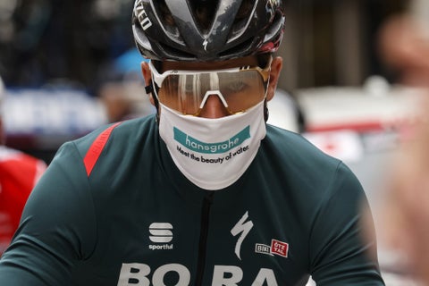 Petr Sagan, Bora