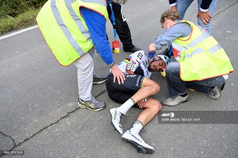 Accidente Julian Alaphilippe en el Tour de Flandes
