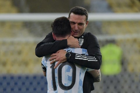 Lionel Scaloni y Lionel Messi