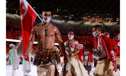 Pita Taufatofua, abanderado de Tonga en los Juegos Olímpicos Tokio 2020