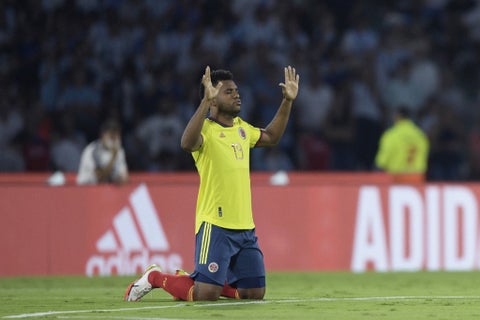 Miguel Ángel Borja en el partido de Colombia frente Argentina por las Eliminatorias a Qatar 2022.