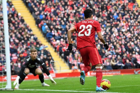 Luis Díaz sigue con un alto nivel en el Liverpool.