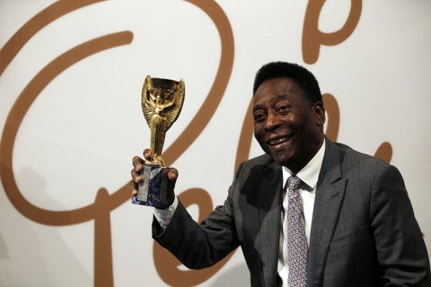 Pele y el trofeo Jules Rimet
