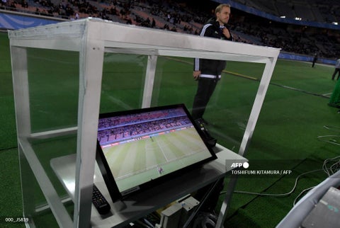 Primer partido con VAR en el fútbol mundial