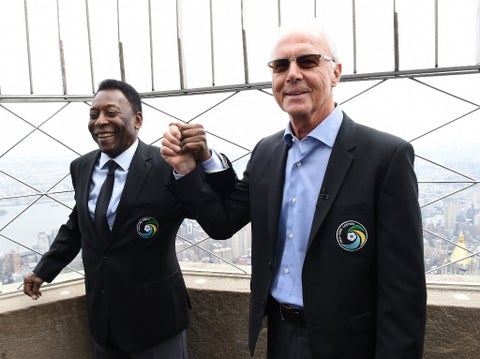 Franz Beckenbauer y Pelé en un evento en Nueva York