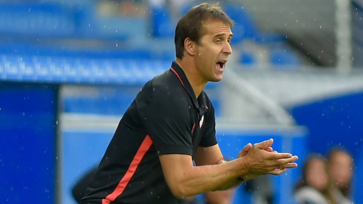 Lopetegui, técnico del Sevilla