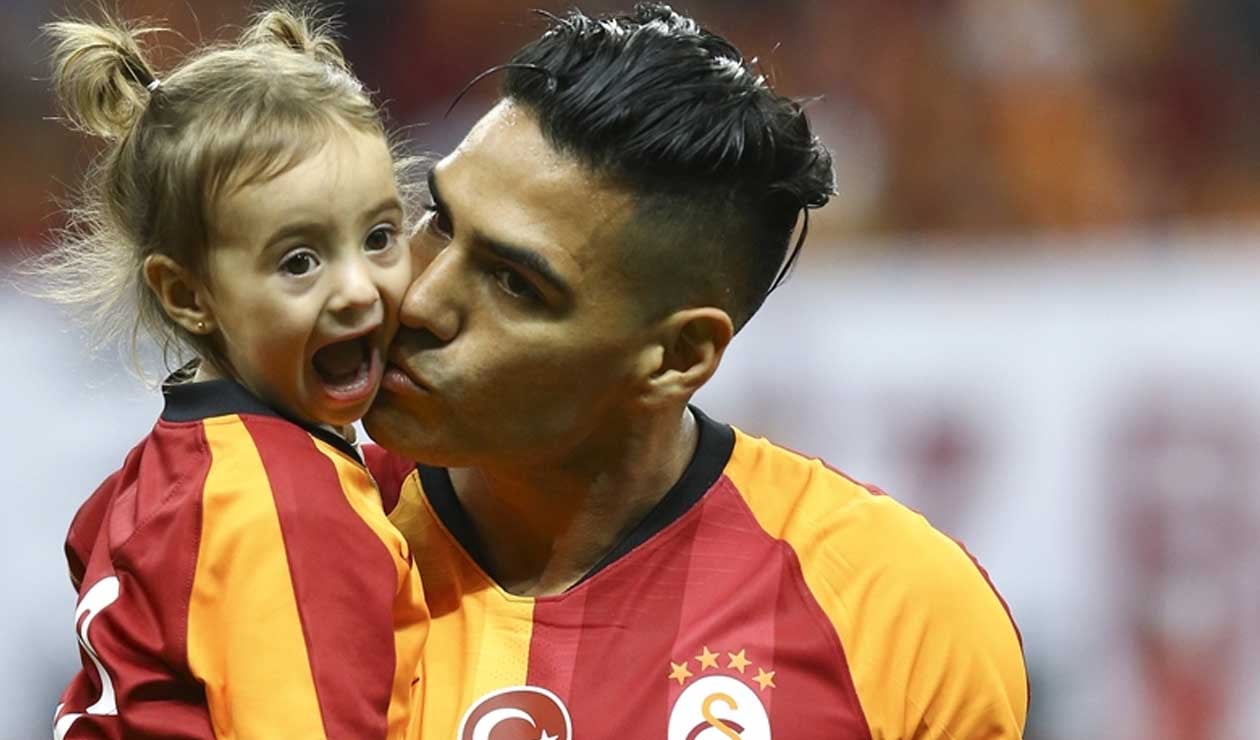 Debut de Falcao con el Galatasaray