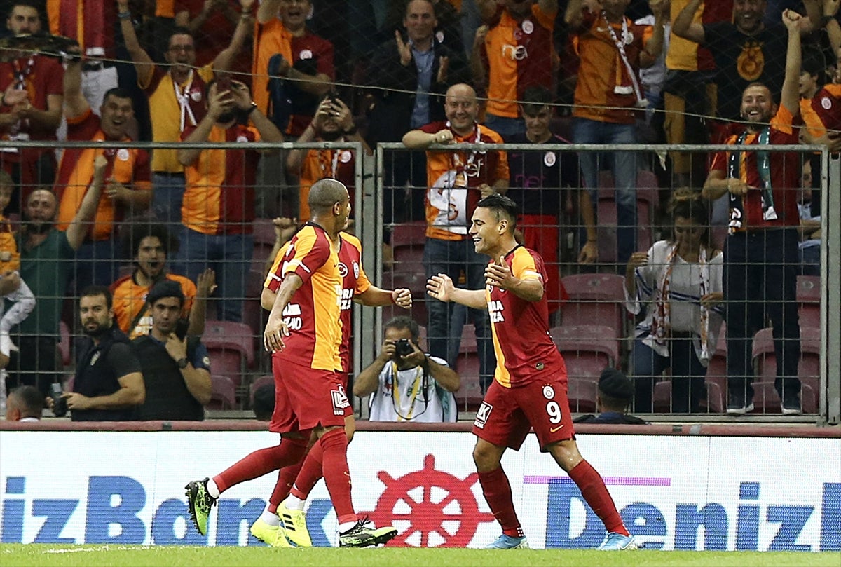 Debut de Falcao con el Galatasaray