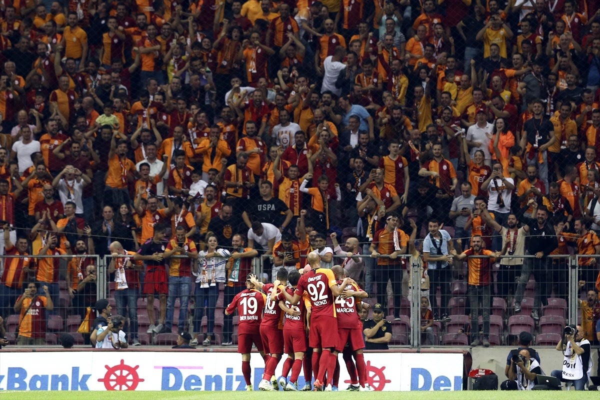 Debut de Falcao con el Galatasaray