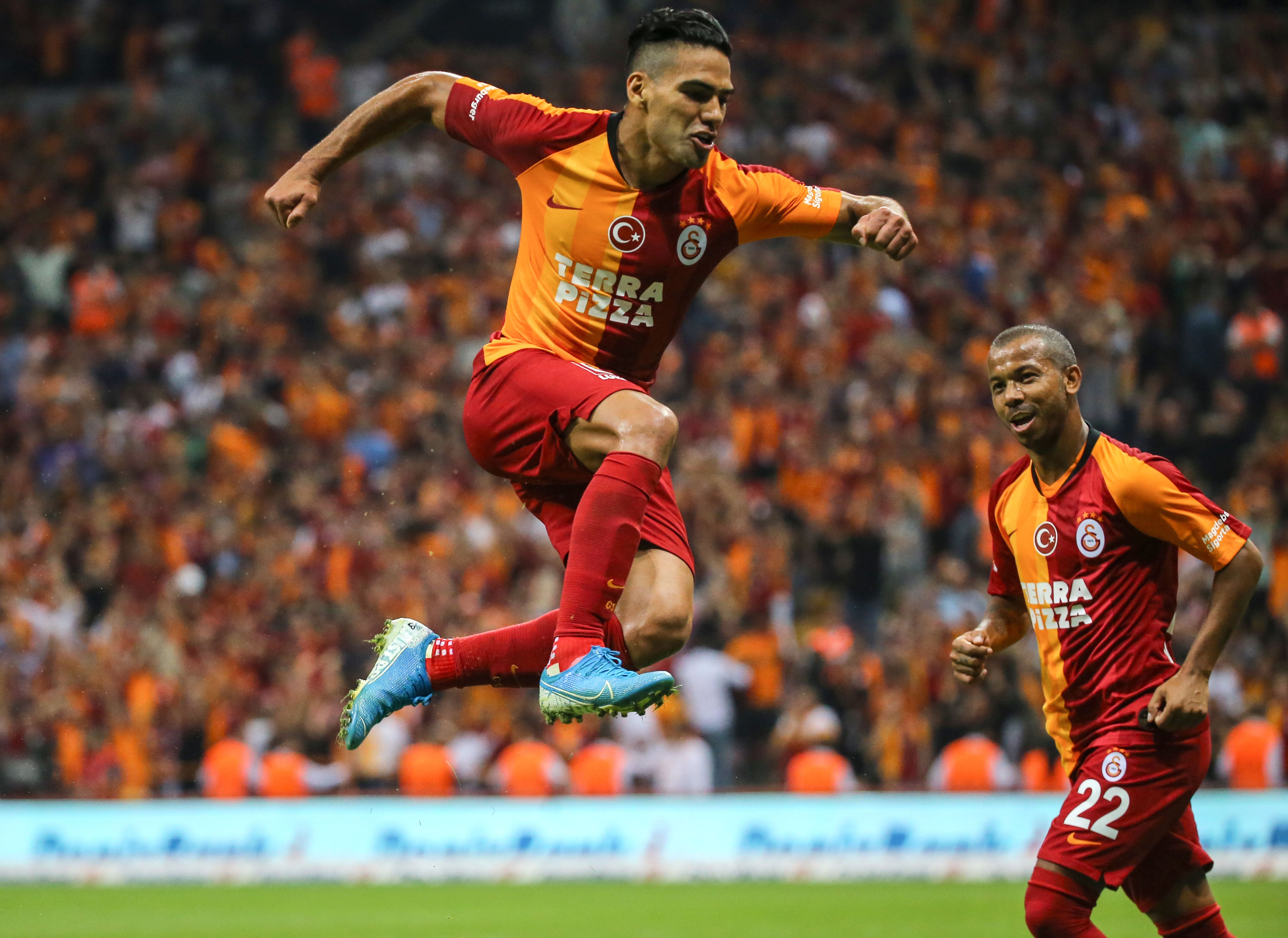 Debut de Falcao con el Galatasaray