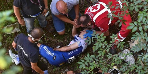Evenepoel sufrió fuerte caída en Lombardía