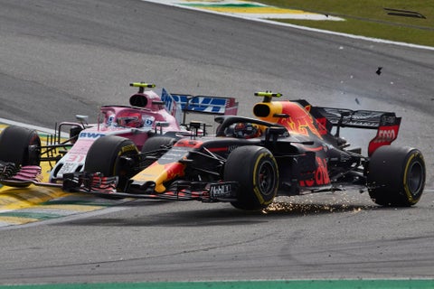 Max Verstappen y Esteban Ocon chocaron en el GP de Brasil