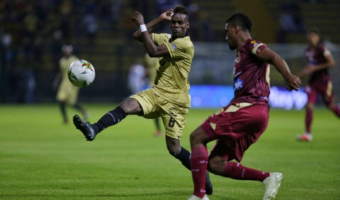Águilas Vs. Tolima