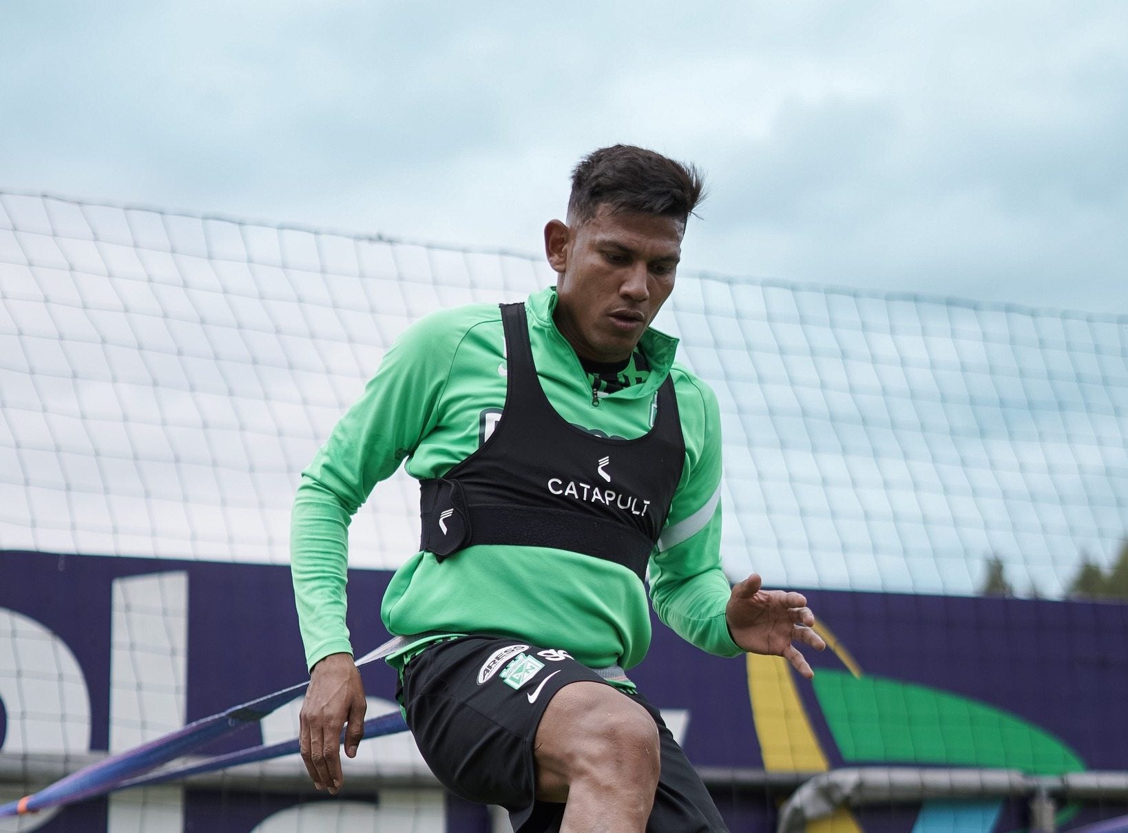 La Selección Colombia ya está en Bolivia y tuvo su primer entrenamiento