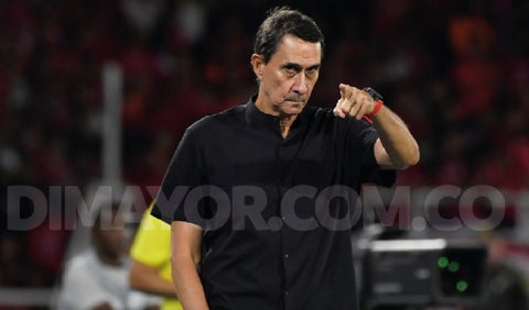 Alexandre Guimaraes - entrenador brasileño