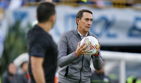 Alexandre Guimaraes, técnico brasileño