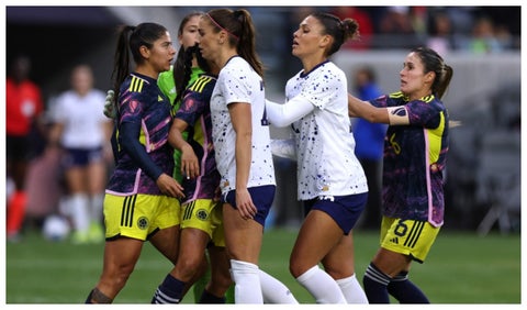 Alex Morgan cruce con Catalina Usme