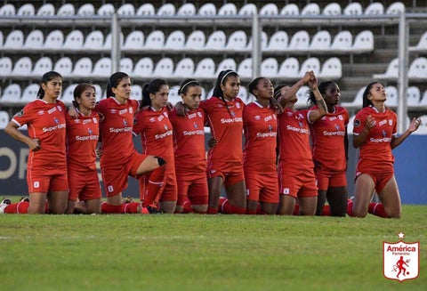 América femenino