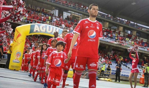 América de Cali, jugadores saliendo a la cancha