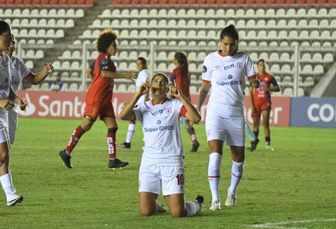 América femenino
