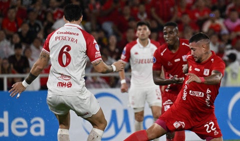 América se ahogó ante Huracán: flojo empate de local en Sudamericana