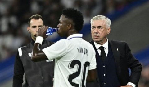 Ancelotti, Vinicius Real Madrid