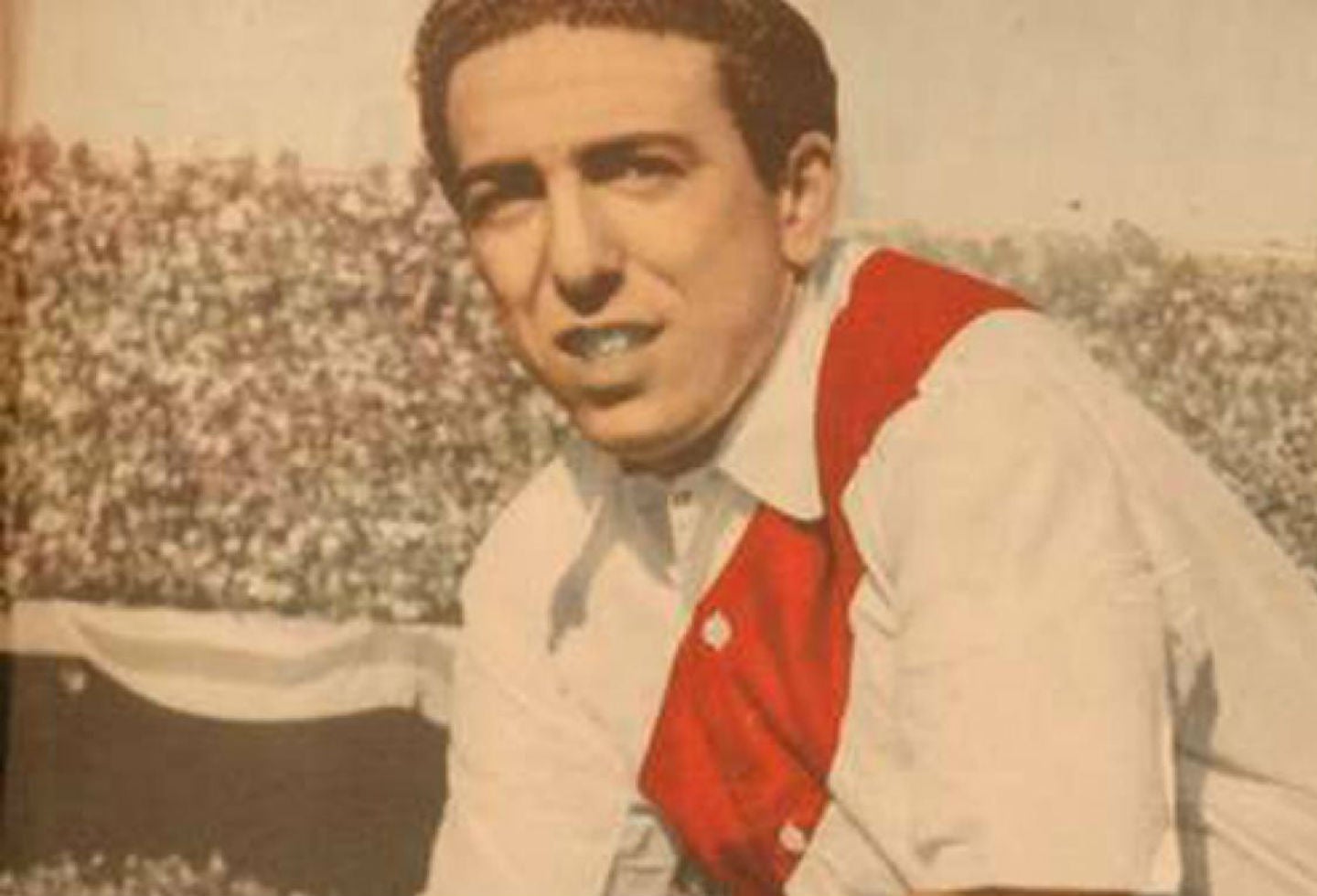 2. Ángel Labruna. Disputó más de 500 partidos entre 1939 y 1956. Como jugador obtuvo nueve títulos locales, mientras como entrenador alcanzó seis títulos entre 1975 y 1980.