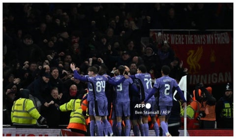 Liverpool celebra en el Emirates Stadium el triunfo vs Arsenal