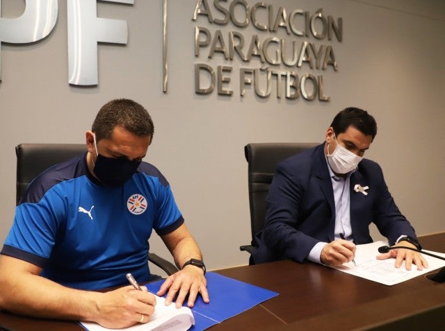 Aldo Bobadilla, técnico paraguayo