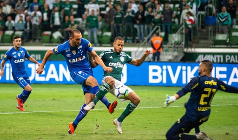 Hernán Barcos, jugador argentino