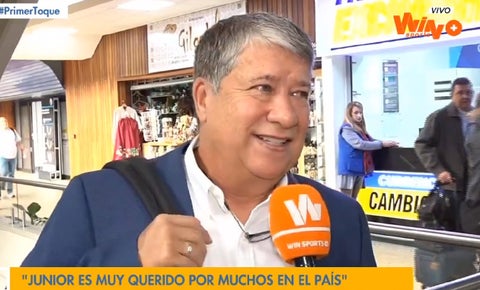 Bolillo Gomez antes de ser presentado por el Junior de Barranquilla